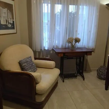 Kalamata Beach Maizonette Ground Floor And Semi-Basement With Yard Exterior foto