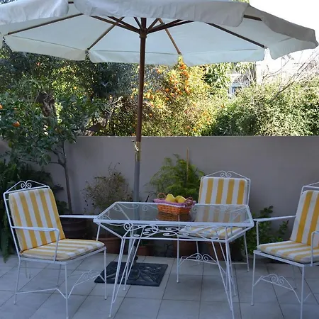 Kalamata Beach Maizonette Ground Floor And Semi-Basement With Yard Exterior foto