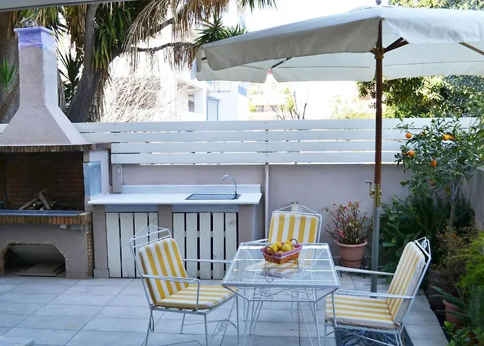 Kalamata Beach Maizonette Ground Floor And Semi-Basement With Yard